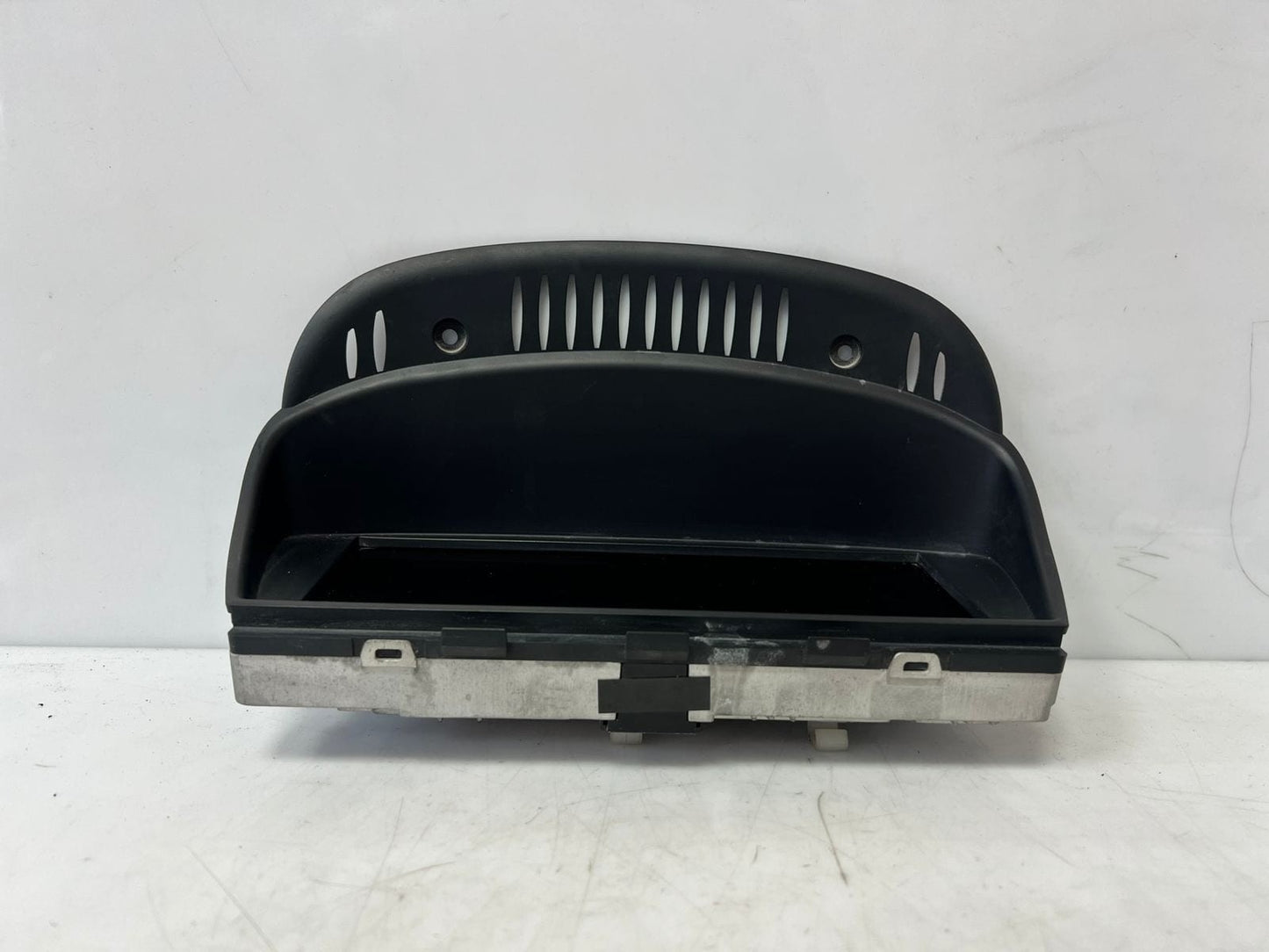 BMW 3' 5' 6' E90 E91 E92 E93 E60 E61 E63 E64 Central Information Display 9215646