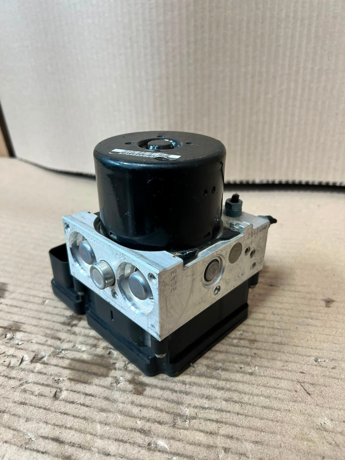 BMW 1 Series F20 F21 3 Series E90 E91 F30 ABS Pump Control Module 6857323 