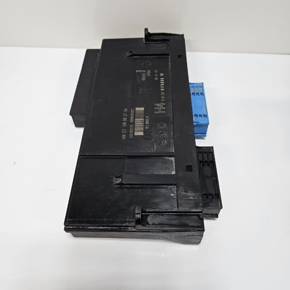 BMW E90 E91 Body Control Module 9176886 OEM