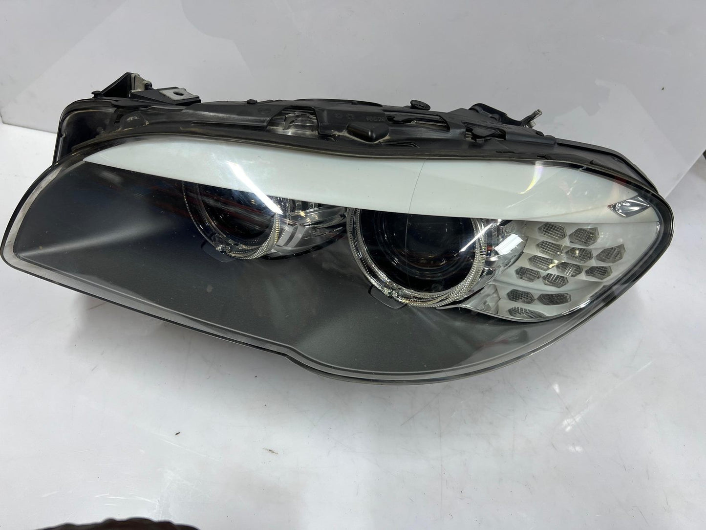 BMW Xenon headlight for BMW 5 Series F10 F11 Pre-2010-2014 7203247