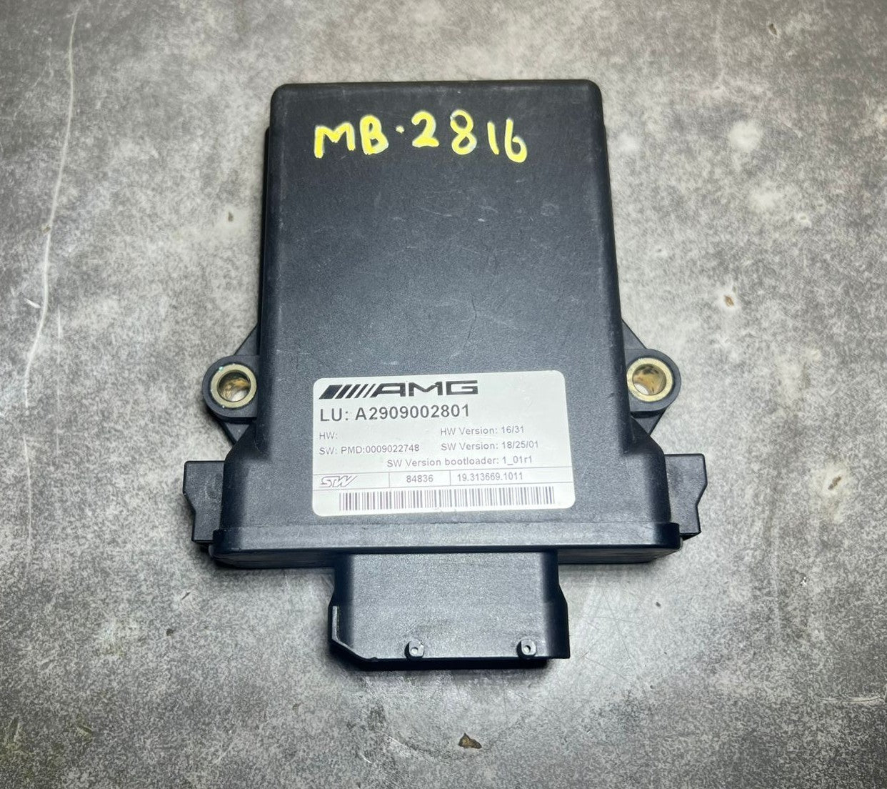 15-20 Mercedes W205 C63 AMG Differential Lock Control Module A2909002801 OEM