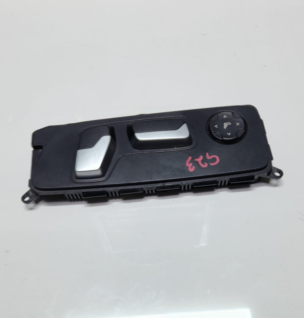 2018-2026 BMW X3 Seat Adjustment Switch Panel 9390115 G01 G20 G21 G22 G23 OEM