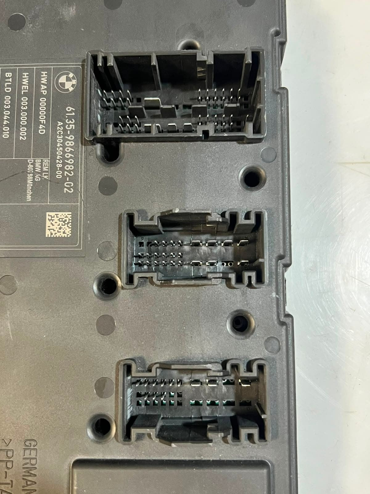 BMW 3 Series F20 F22 F30 F32 Rear Electronic Module REM Body Control 9866982