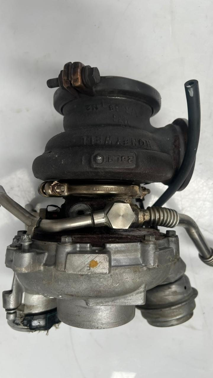 OEM BMW left turbocharger, part number 7846919 2012-2015 M5 F10 and M6 F12 F13 