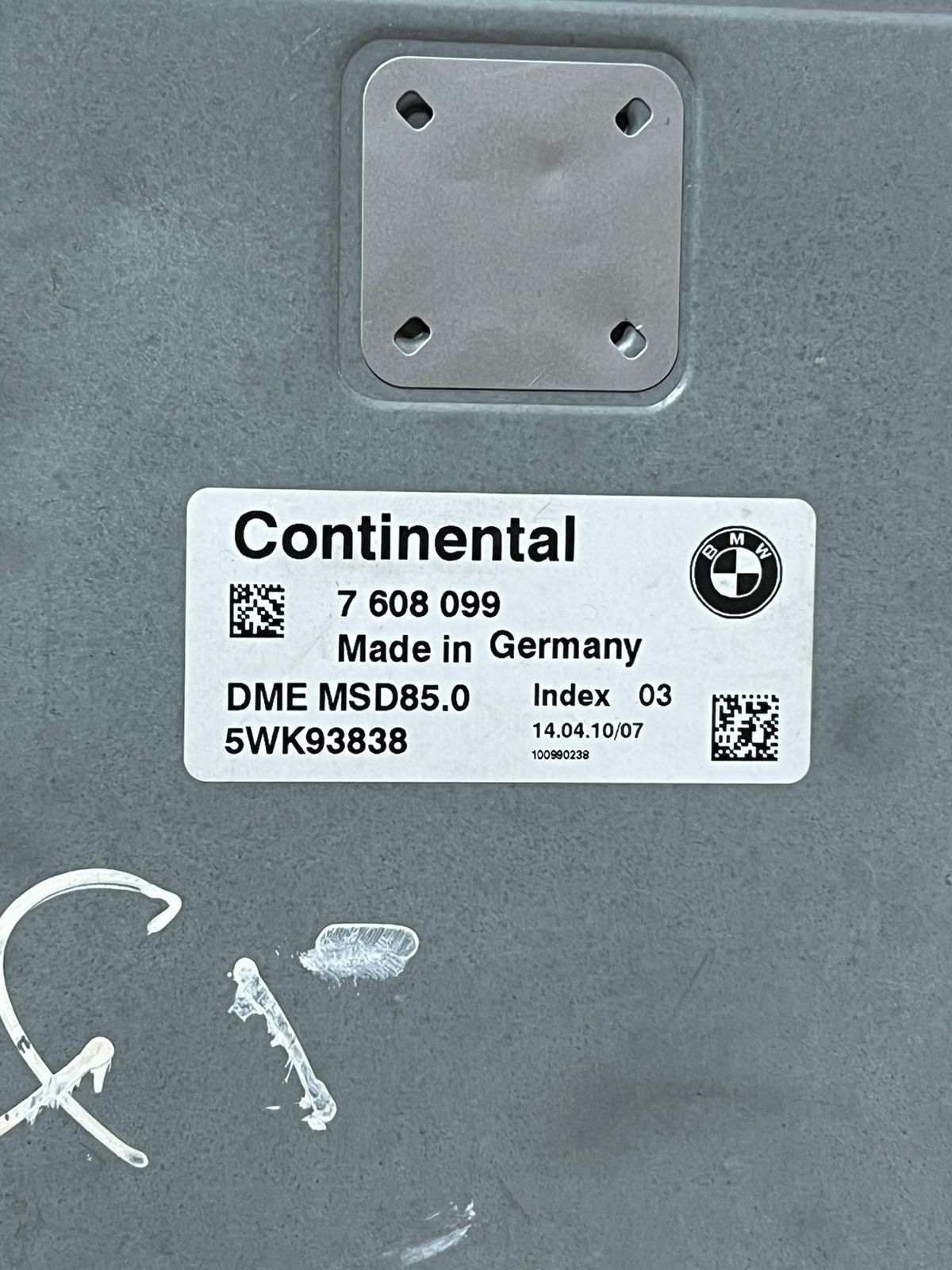 2009-2012 BMW 550i F10 N63 V8 Engine Control Module 7608099 ECU SET
