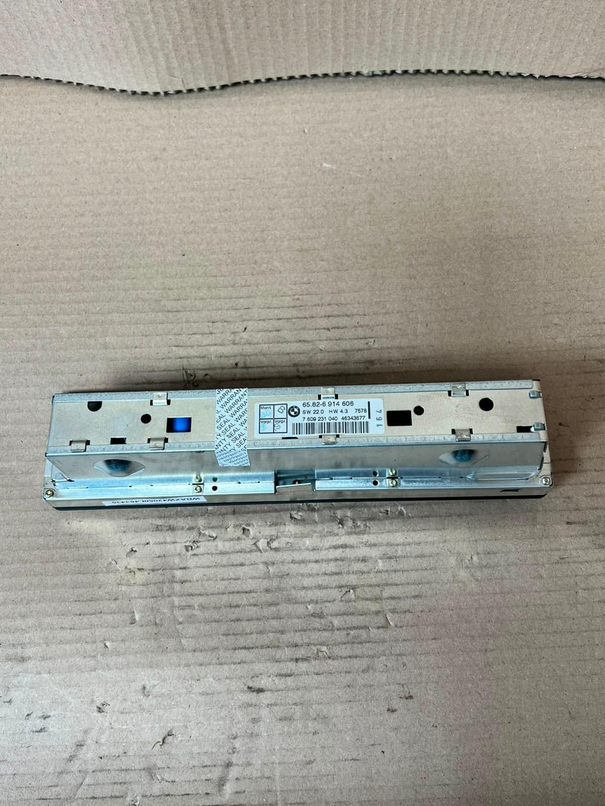 2000-2006 BMW X5 E53 Central Information Display Radio Tuner 6914606 OEM