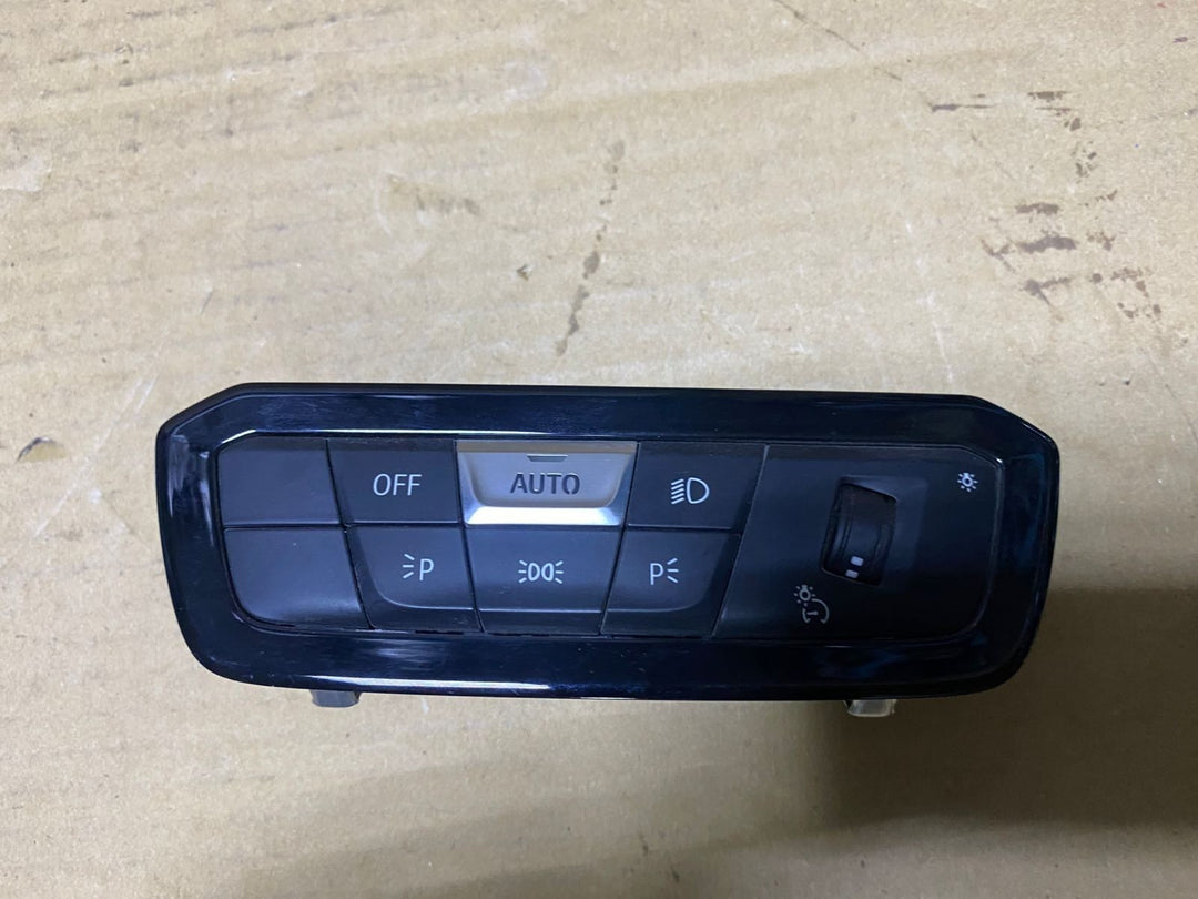 2019-2024 BMW 330i Headlight Control Switch 9461139 M340i G20 G22 420I  
