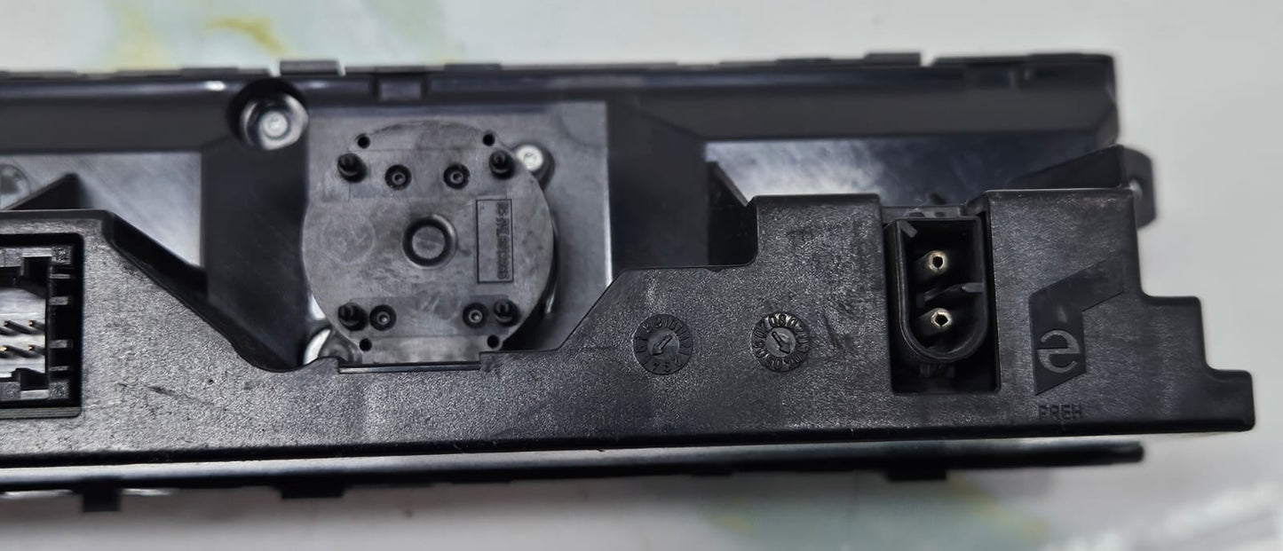 2004-2008 BMW 5 Series E60 E61 525i Climate Control Unit 6946981 OEM