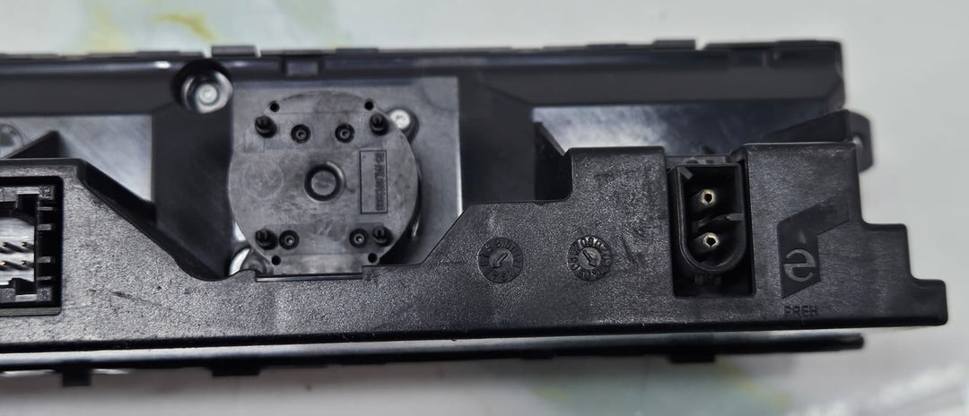 2004-2008 BMW 5 Series E60 E61 525i Climate Control Unit 6946981 OEM