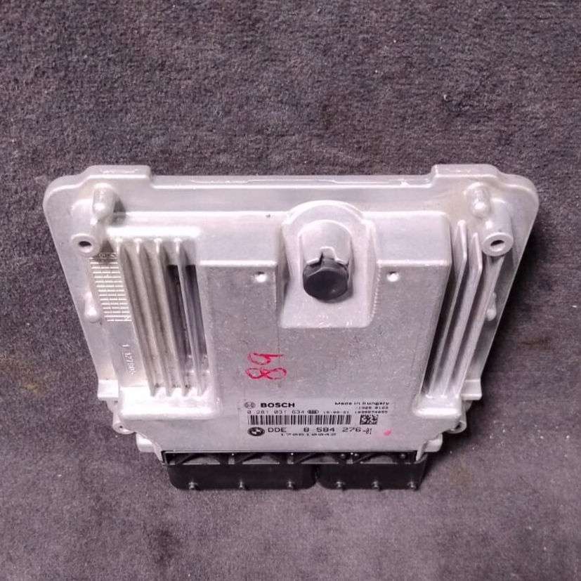 BMW ORGINAL  320d N47 F31 ENGINE CONTROL UNIT MODULE  ECU ONLY 8584276