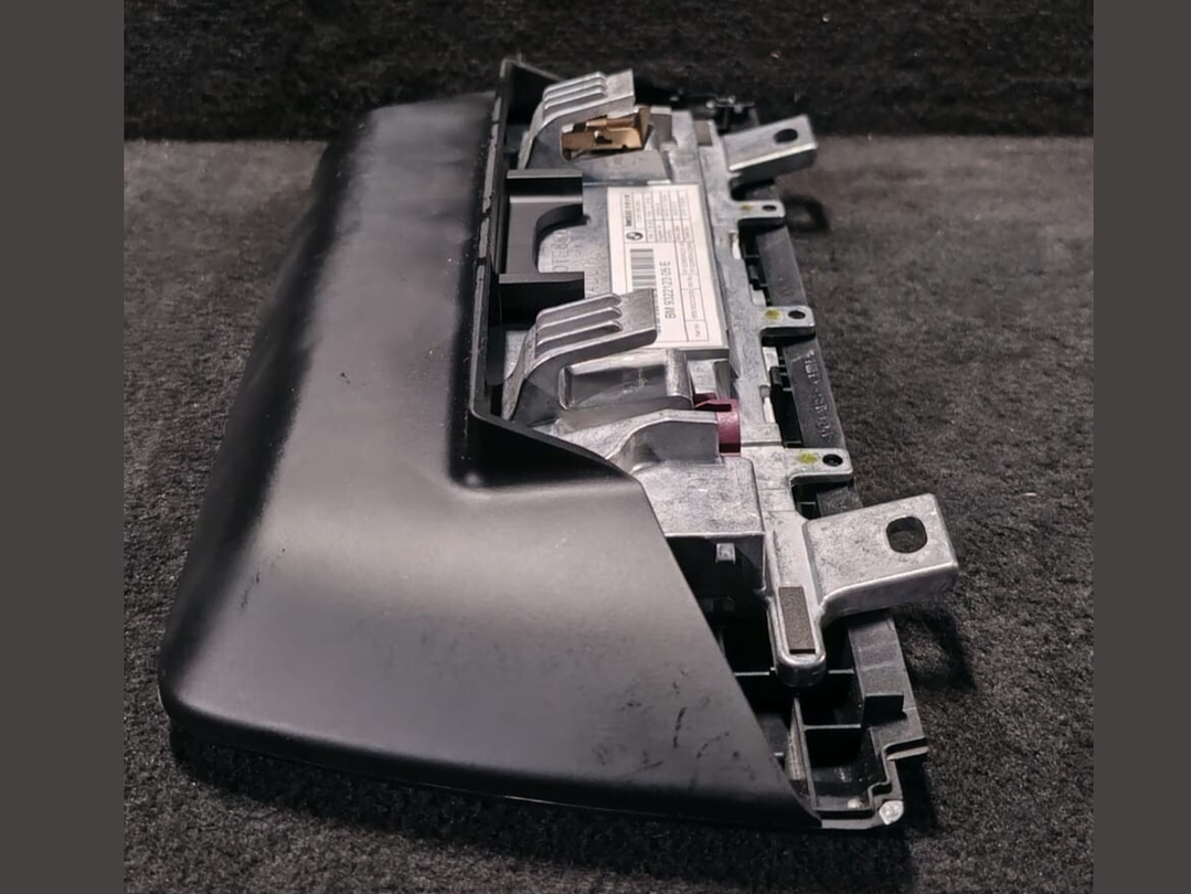 BMW X1 F48 INFORMATION GPS DASH DISPLAY 6.5 SCREEN OEM-  9322123