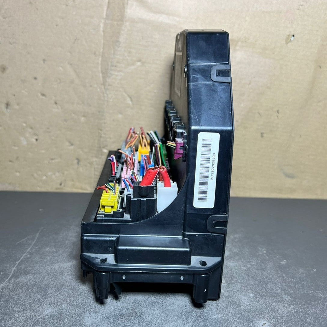 10-16 Mercedes-Benz W212 W204 Front SAM Module Relay Fuse Box A212 9003814 OEM