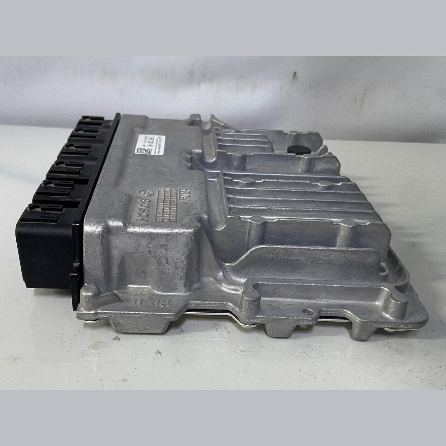 OEM BMW F90 M5 F91 F92 F93 M8 4.4 S63M ENGINE CONTROL MODULE DME 5A25C39 NEW