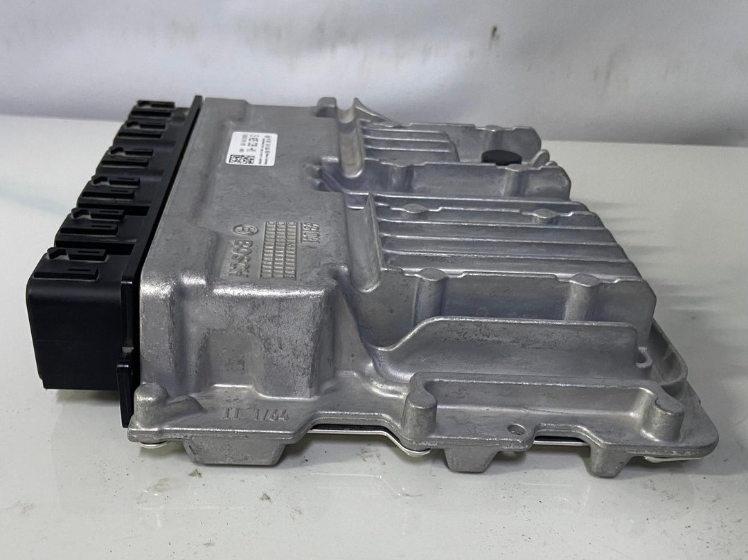 OEM BMW F90 M5 F91 F92 F93 M8 4.4 S63M ENGINE CONTROL MODULE DME 5A25C39 NEW