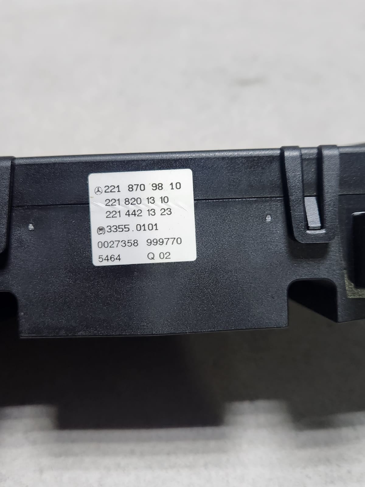 Mercedes-Benz S-Class W221 Climate Control Unit 2218709810 S-Class W221