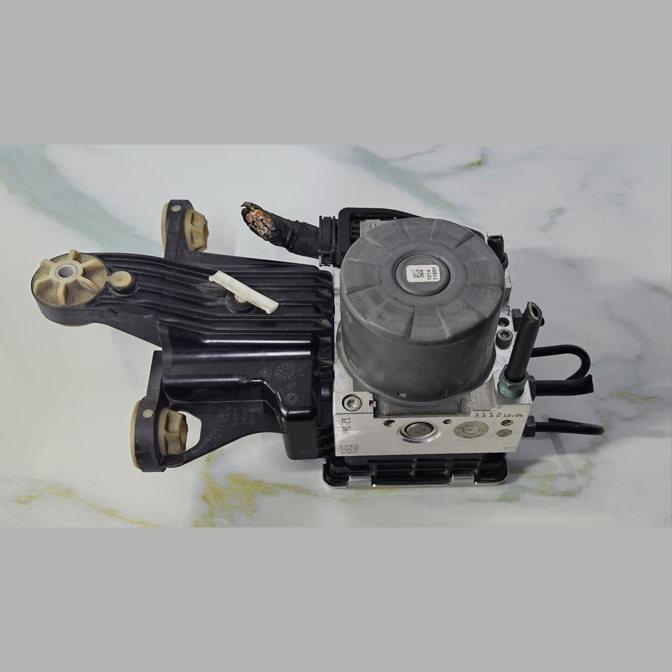 OEM BMW G20 3 Series ABS Pump Modulator Control Unit 1544113 1544112