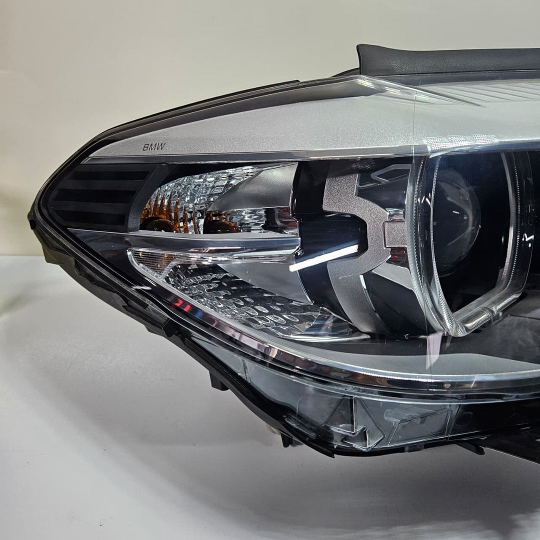 BMW  2016-2018 5-Series G30 G38 LED Headlight Right Side XENON ECE 7458884