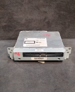 Load image into Gallery viewer, BMW F10 / F11 520D  N47D20C RADIO CD PLAYER AUDIO  TOURING AUTO - 9272006
