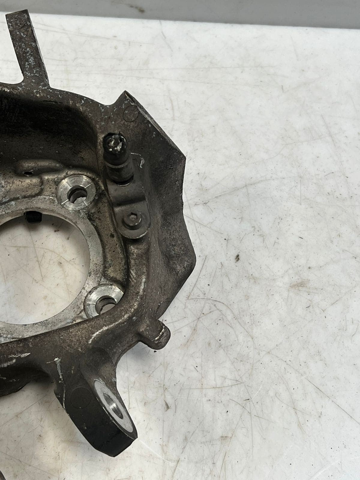 2008-2014 BMW 750i 7' F01 F02 F03 F04 Rear Wheel Hub Spindle Knuckle 6797447