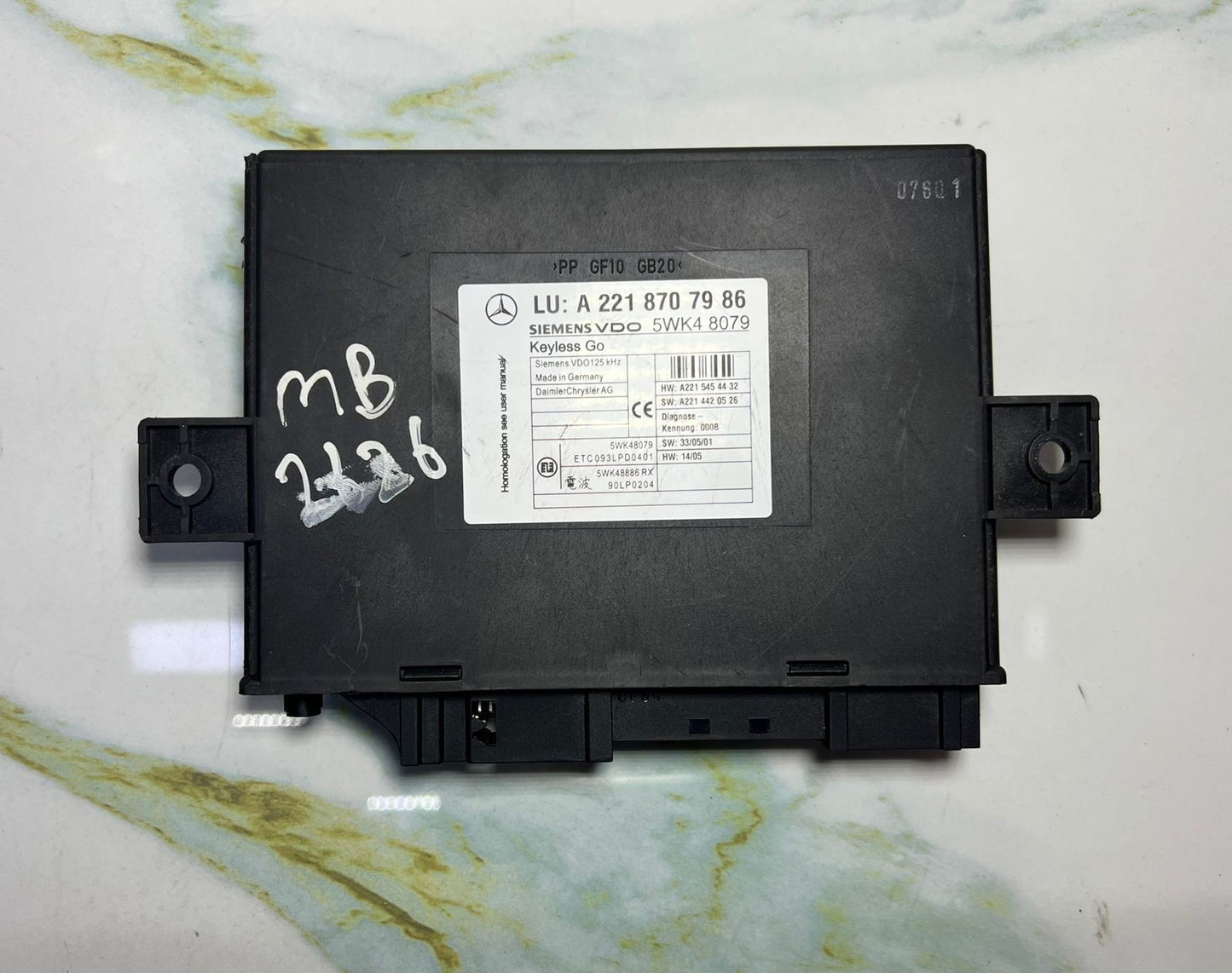 2007-2010 Mercedes-Benz W221 S-Class S550 Keyless Go Control Module A221 8707986