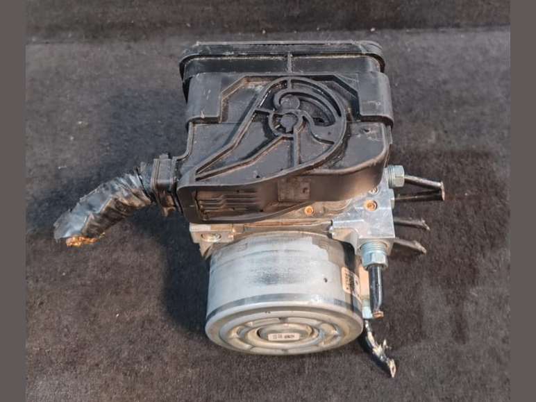 BMW F45 216D 2015 DSC ABS BRAKE PUMP CONTROL MODULE UNIT - 6878051