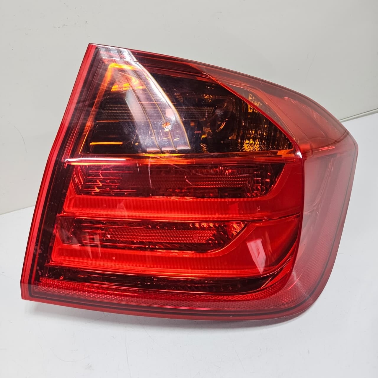 OEM BMW  3 Series F30 Taillight Right Outer Right Rear 7372784