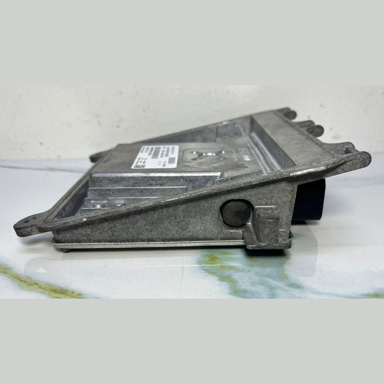 Mercedes-Benz Engine Control Unit A 266 153 47 79