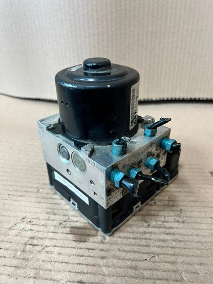 2017 BMW X3 F25 X4 F26 ABS DSC Pump Control Module 6881322 OEM