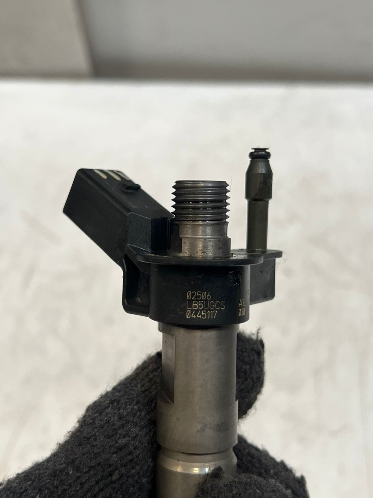 BMW 3' 5' 330D, 525D, 430D, 435D, 530D Fuel Injector 7823461 OEM