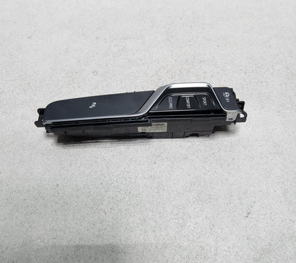 2017-2019 BMW X3 Center Console Operating Unit 6832014 G01 X3 G30 G31 G32 G38