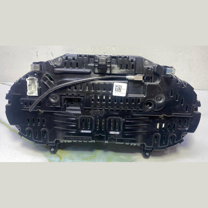 Mercedes Instrument Cluster A2059000234