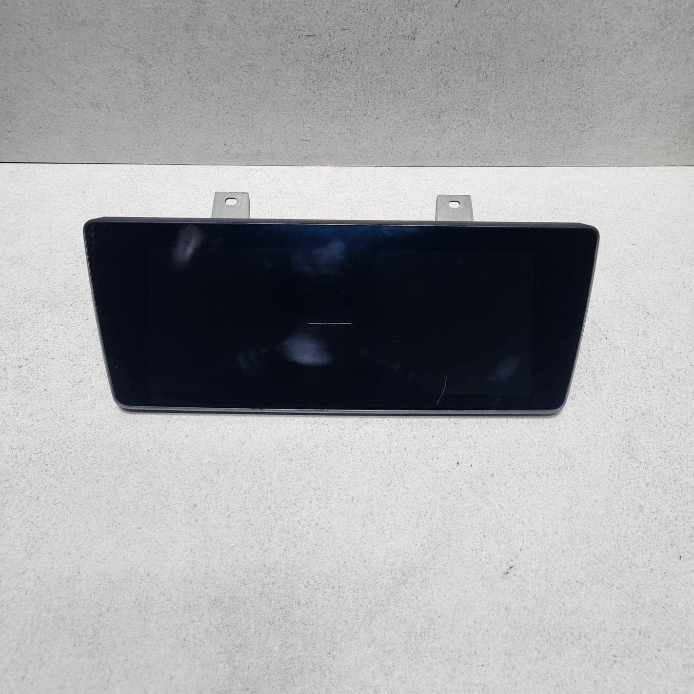 2017-2020 BMW 530i Central Information Display 9826394 5 Series G30 G31 F90 M5 