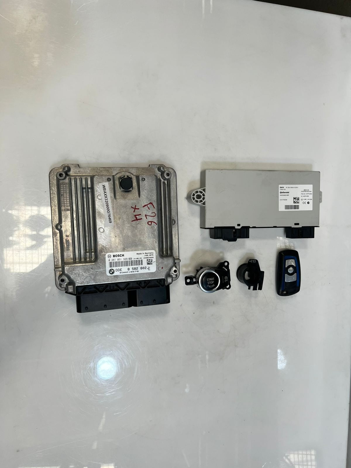 2014 BMW X4 F26 30DX N57N Engine Control Unit ECU SET DDE+CAS4+1KEY 8582802