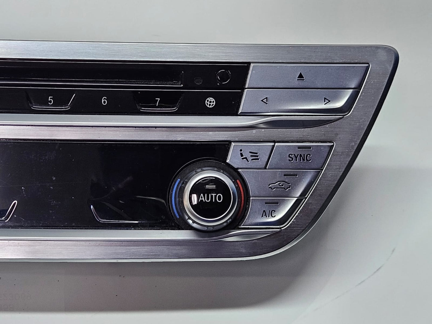 6822775-2016-2019 BMW G11 G12 740i 740Li A/C Climate Radio Control Panel OEM
