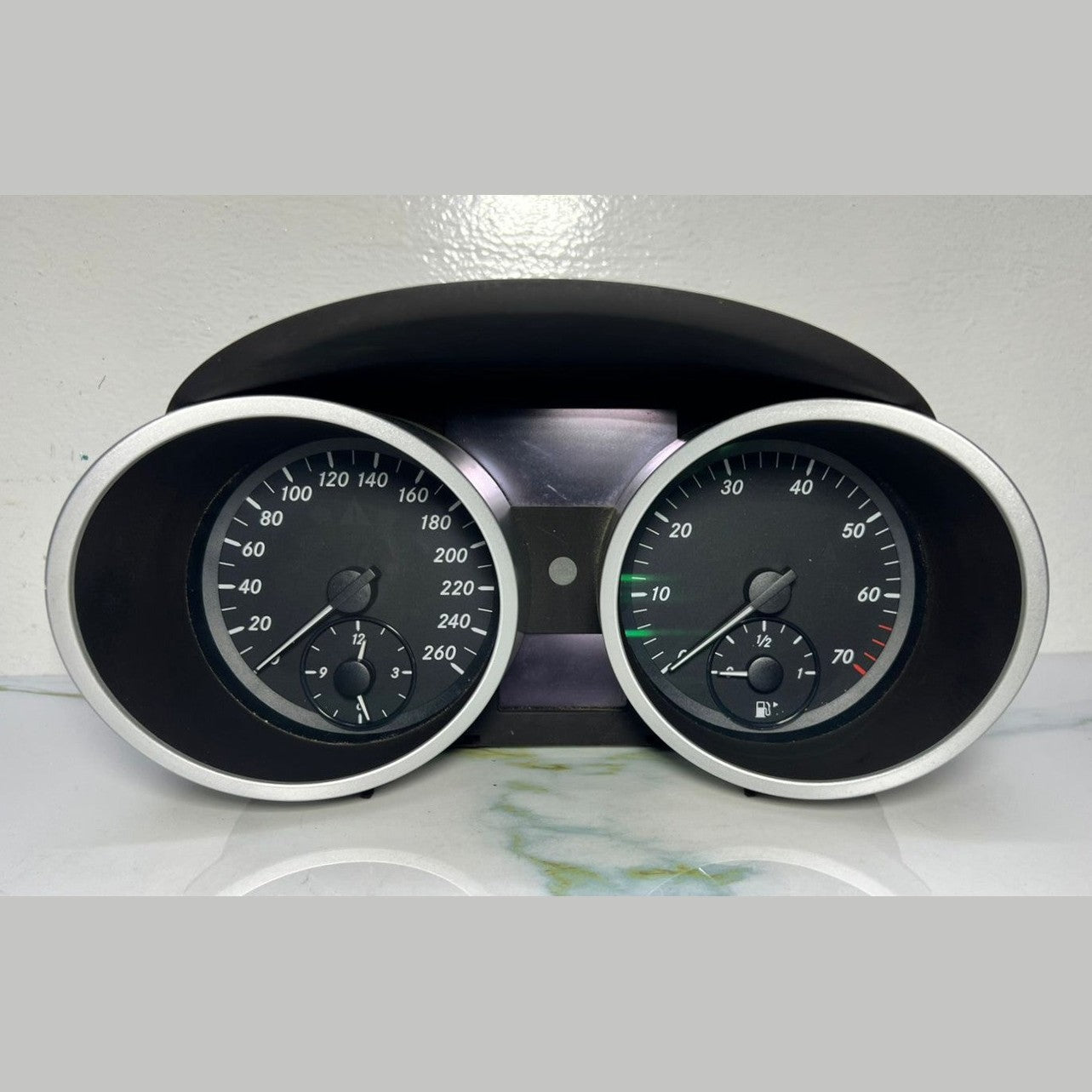 03-06 Mercedes-Benz W171 SLK Instrument Cluster Speedometer A171 5401147 OEM