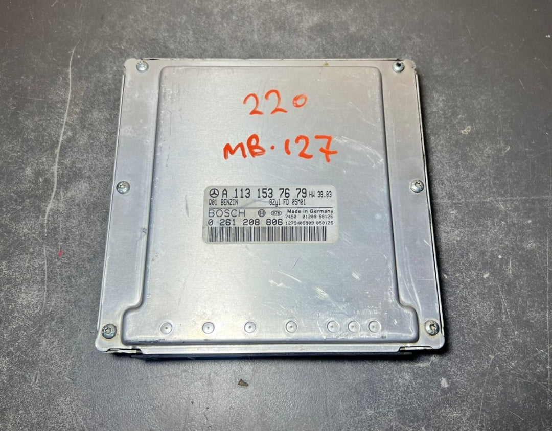 01-06 Mercedes W220 S-Class Engine Control Module Unit ECM ECU A113 1537679 OEM