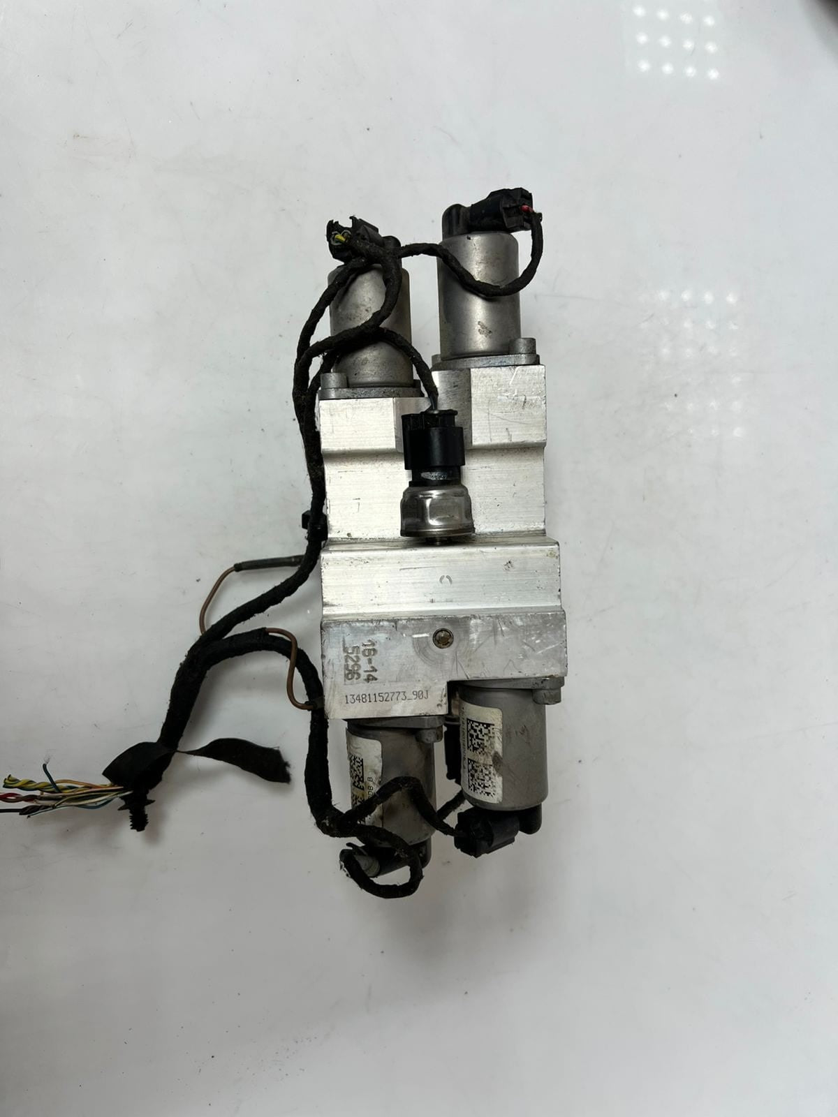 2007-2019 BMW X6 F16 F86 X5 F15 F85 Genuine Valve Block Dynamic Drive 6794578