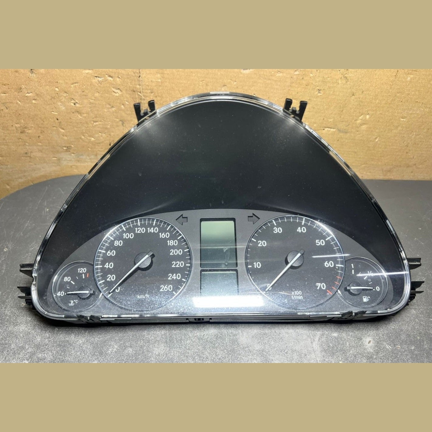03-06 Mercedes-Benz W203 C-Class Instrument Cluster Speedometer A203 5408747 OEM