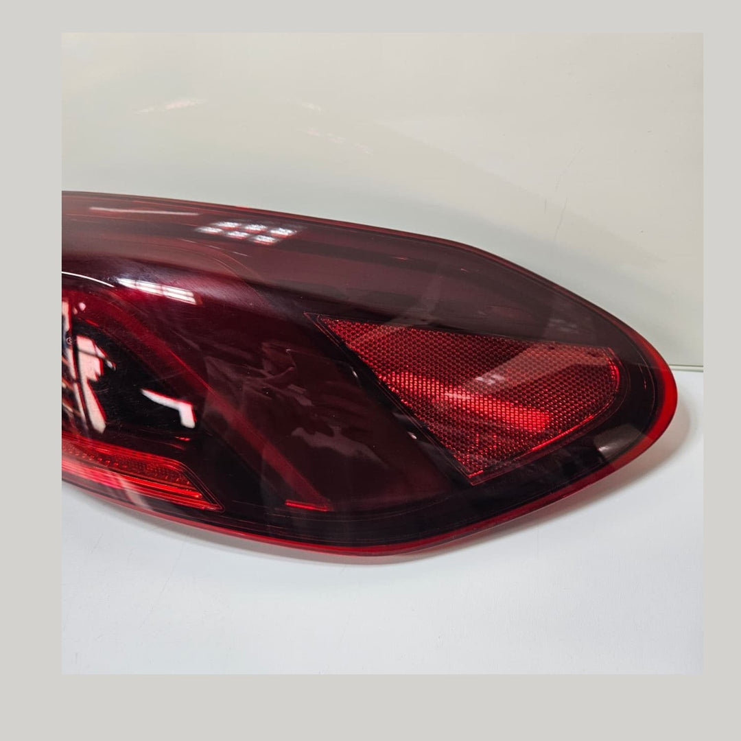 2019-2025 BMW X6 G06 LCI Taillight Led Side Panel Right 7421114