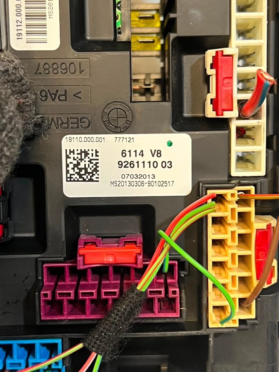2012-2016 BMW 3 Series F30, F31, F35 328i 2.0 Diesel 135kw Fuse Box 9261110