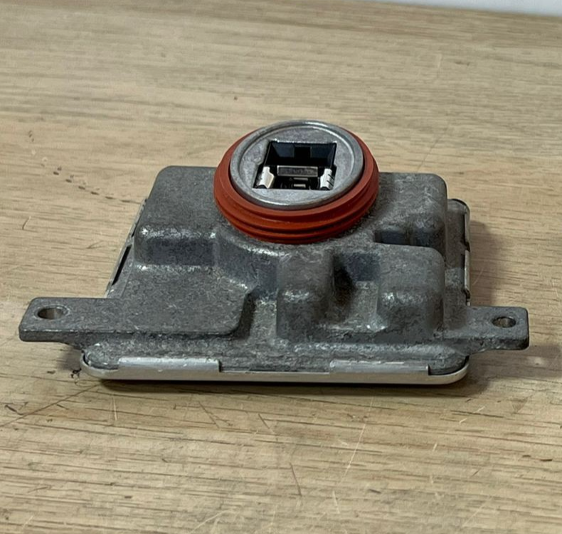 BMW X1 E84 LCI 2014 BI-Xenon Control Unit Headlights ECU Module 7318327 RHD