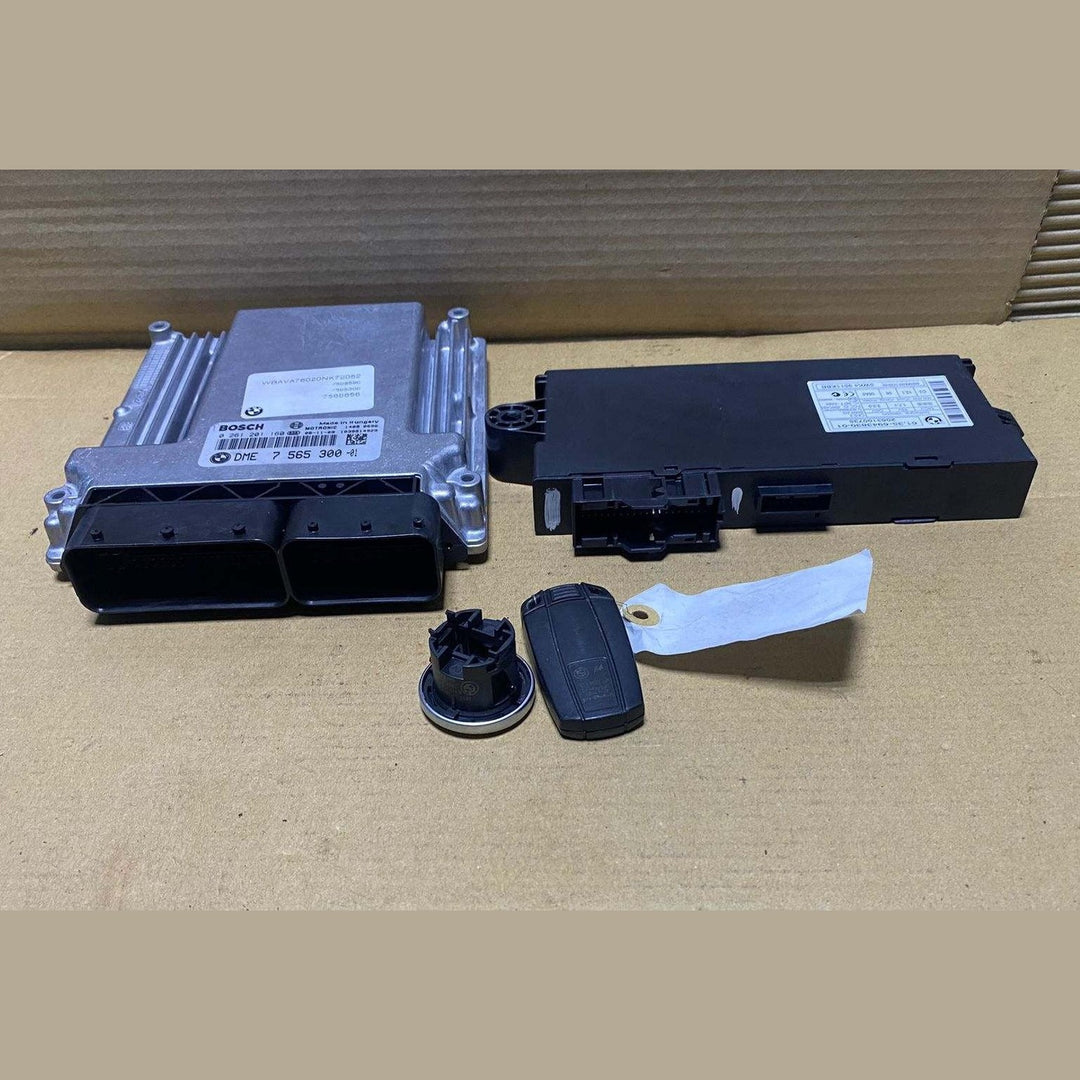 BOSCH 2012-2013 BMW 320i Engine Control Unit 7565300 BMW 3 Series E90 E91 E92, 1