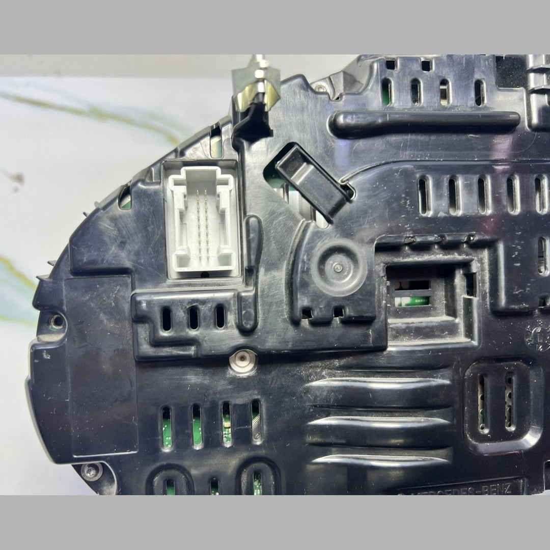 14-20 Mercedes-Benz W253 GLC Instrument Cluster Speedometer A253 9005902 OEM