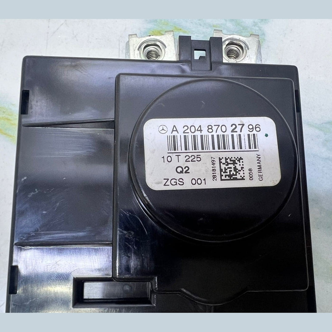 2011-2014 Mercedes-Benz C180 Antenna Amplifier A2048702796 W204 C-Class