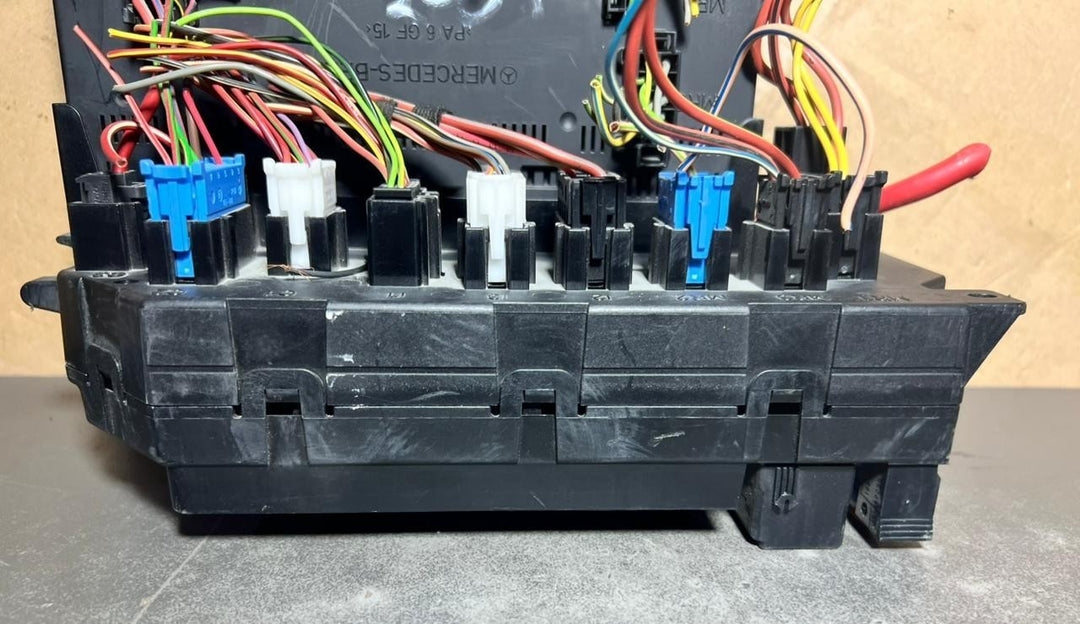 Mercedes W221 S-Class Front Fuse Relay Box SAM Control A221 5404650 A221 5401101