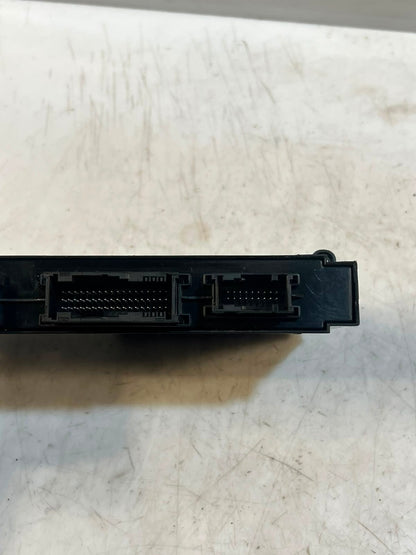 2012-2018 BMW F06 F10 F01 F13 7 Serie 640i Junction Box Control Module 9267465