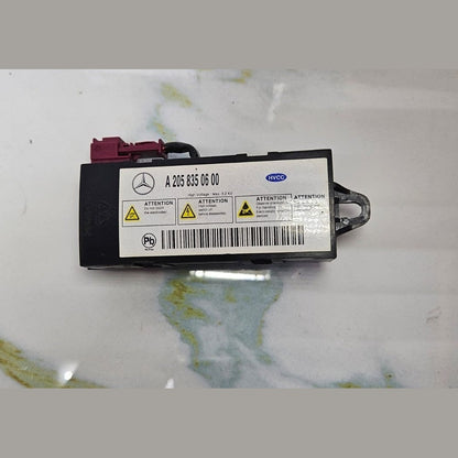 Mercedes W205 C-Class Air Purifier Ionizer Control Sensor Module A2058350600 OEM