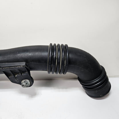 BMW 1 3 Series E82 E88 135i 335i N55 Engine Air Intake Hose 7599294