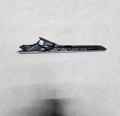 2016-2023 BMW M5 Fender Trim left front  Molding 8063205 M5 F90 