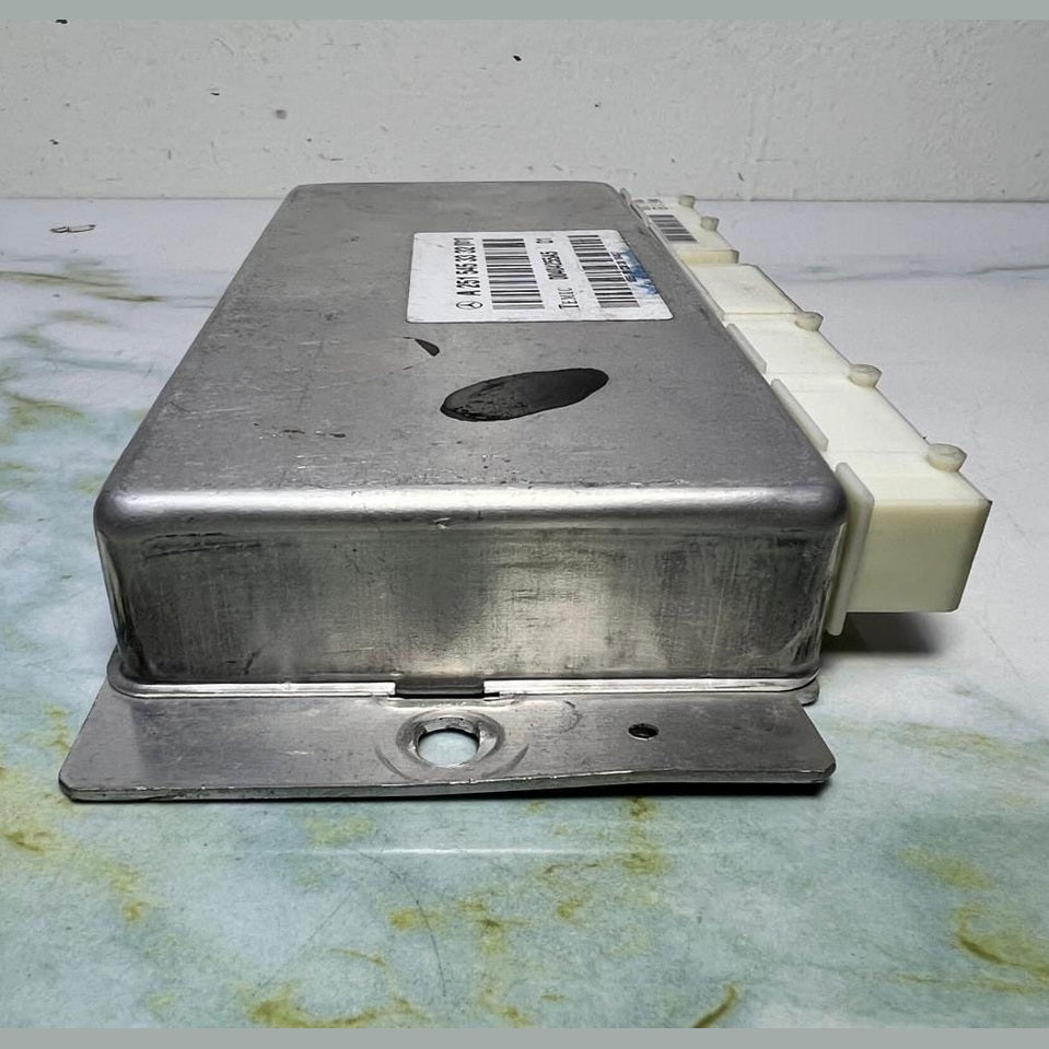 2007-13 Mercedes GL450 Airmatic Suspension Control Module A2515453332 W164 W251